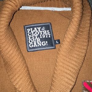 Play cloths sweater